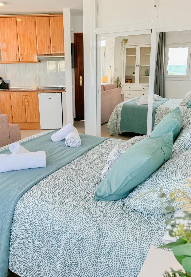 Beautiful Sea Views Apartment Pool & Beach Торемолинос Екстериор снимка